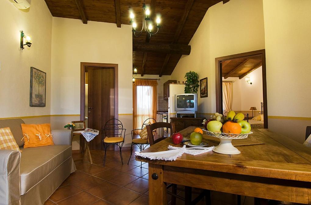 Agriturismo Poggio Di Maremma Pescia Romana Exterior photo