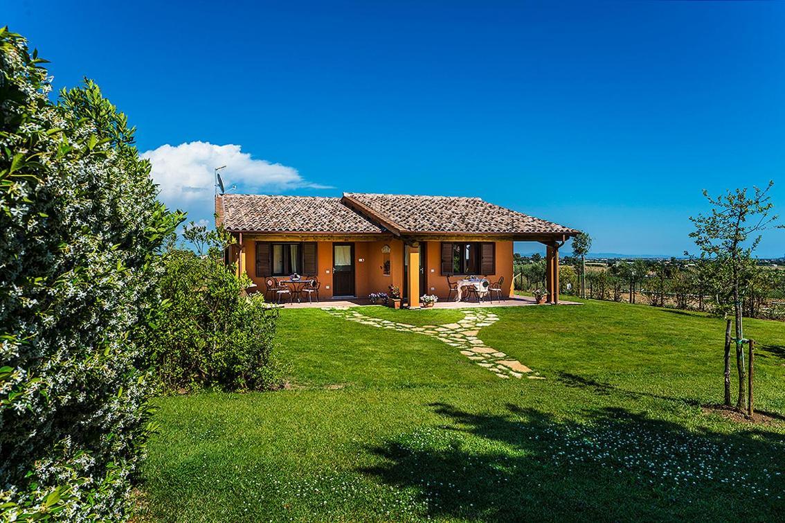 Agriturismo Poggio Di Maremma Pescia Romana Exterior photo
