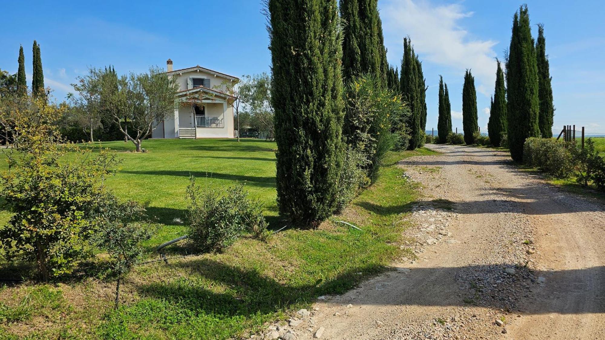 Agriturismo Poggio Di Maremma Pescia Romana Exterior photo