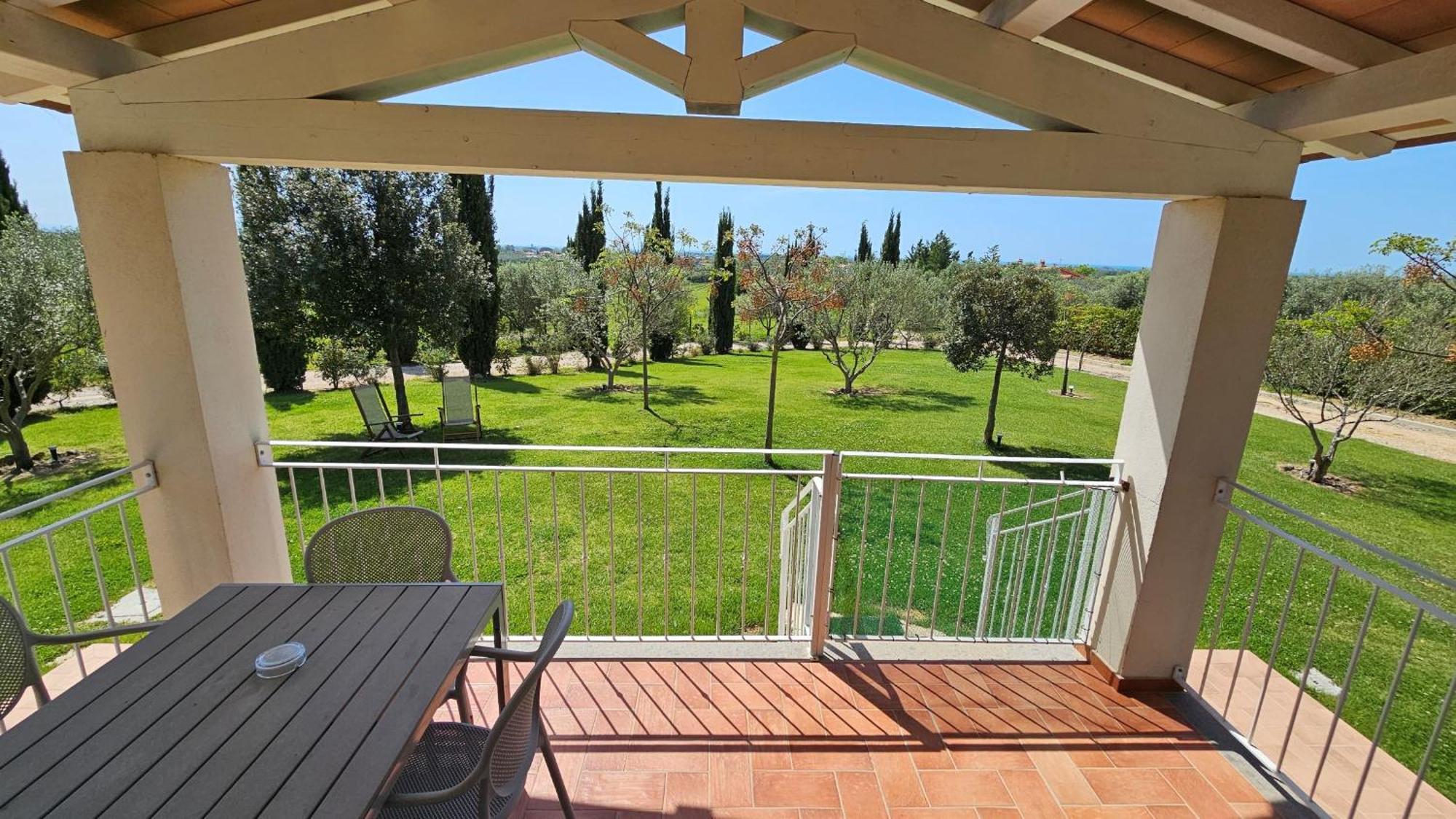 Agriturismo Poggio Di Maremma Pescia Romana Exterior photo