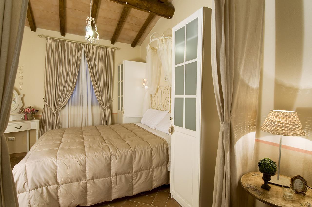 Agriturismo Poggio Di Maremma Pescia Romana Exterior photo